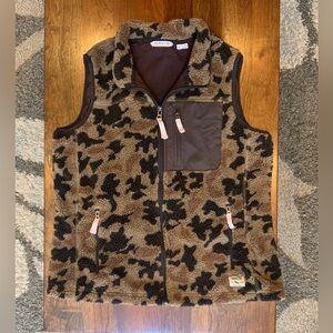 Woman’s Orvis Mad River Camo Sherpa Vest Large Brown Tan Pink